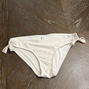 Gap Body white bikini bottomed tassels. Size L